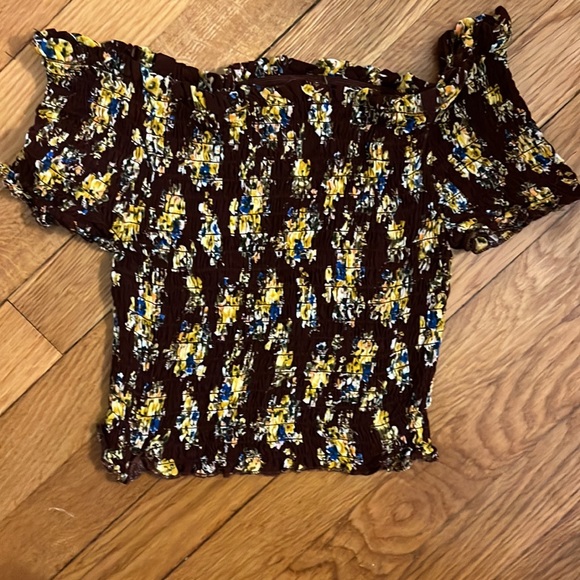 Exhilaration size small off shoulder, crop top and skort set - Picture 2 of 3